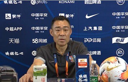 在开庭的公审中，韩国法院判朱智勋入狱一年并罚款44万韩元(约人民币2300元)。